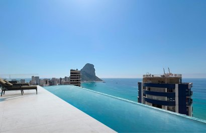 Daszek - Nowy budynek - Calpe - Arenal Bol