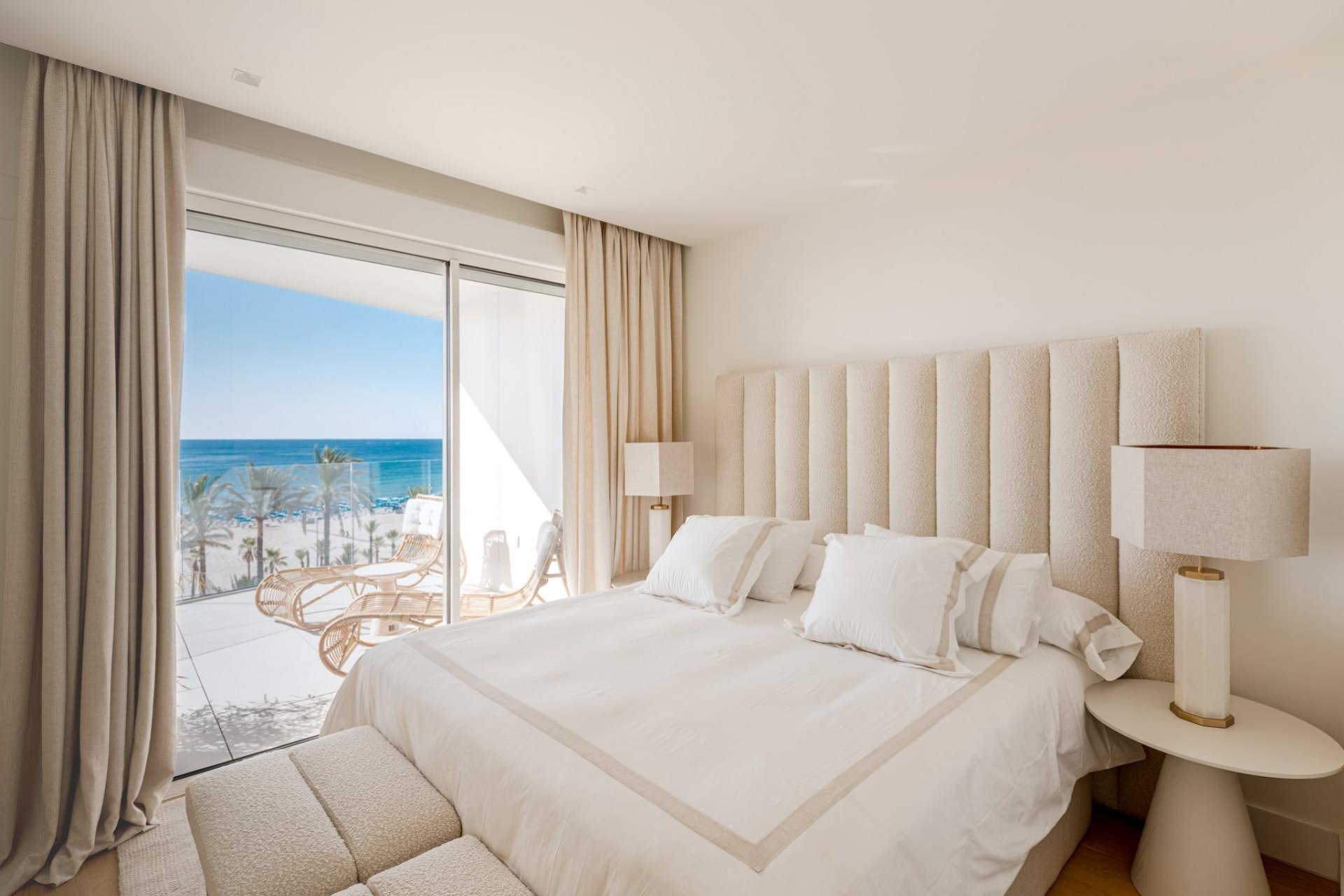 Nowy budynek - Apartment -
Benidorm - Playa Poniente