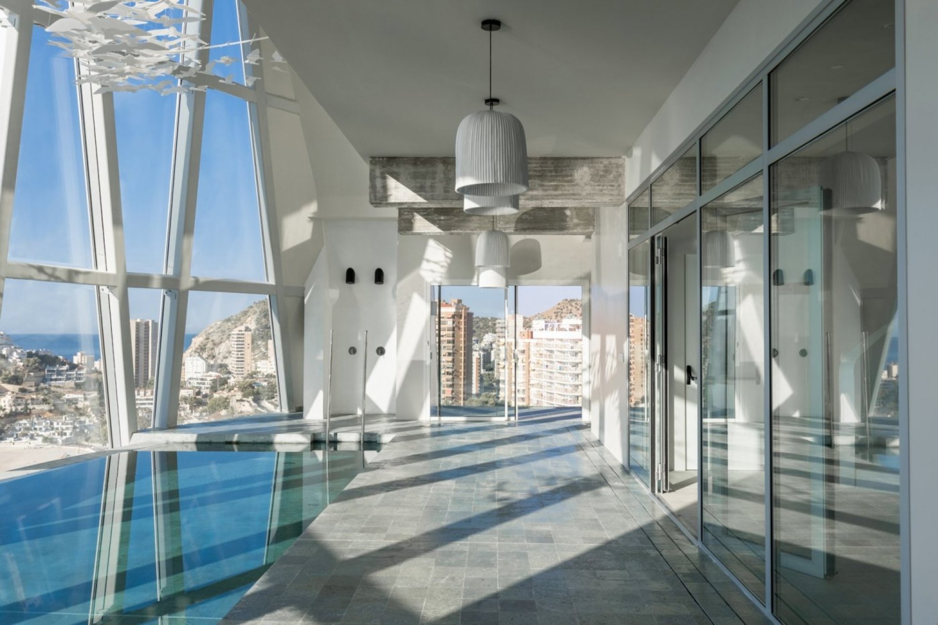 Nowy budynek - Apartment -
Benidorm - Playa Poniente