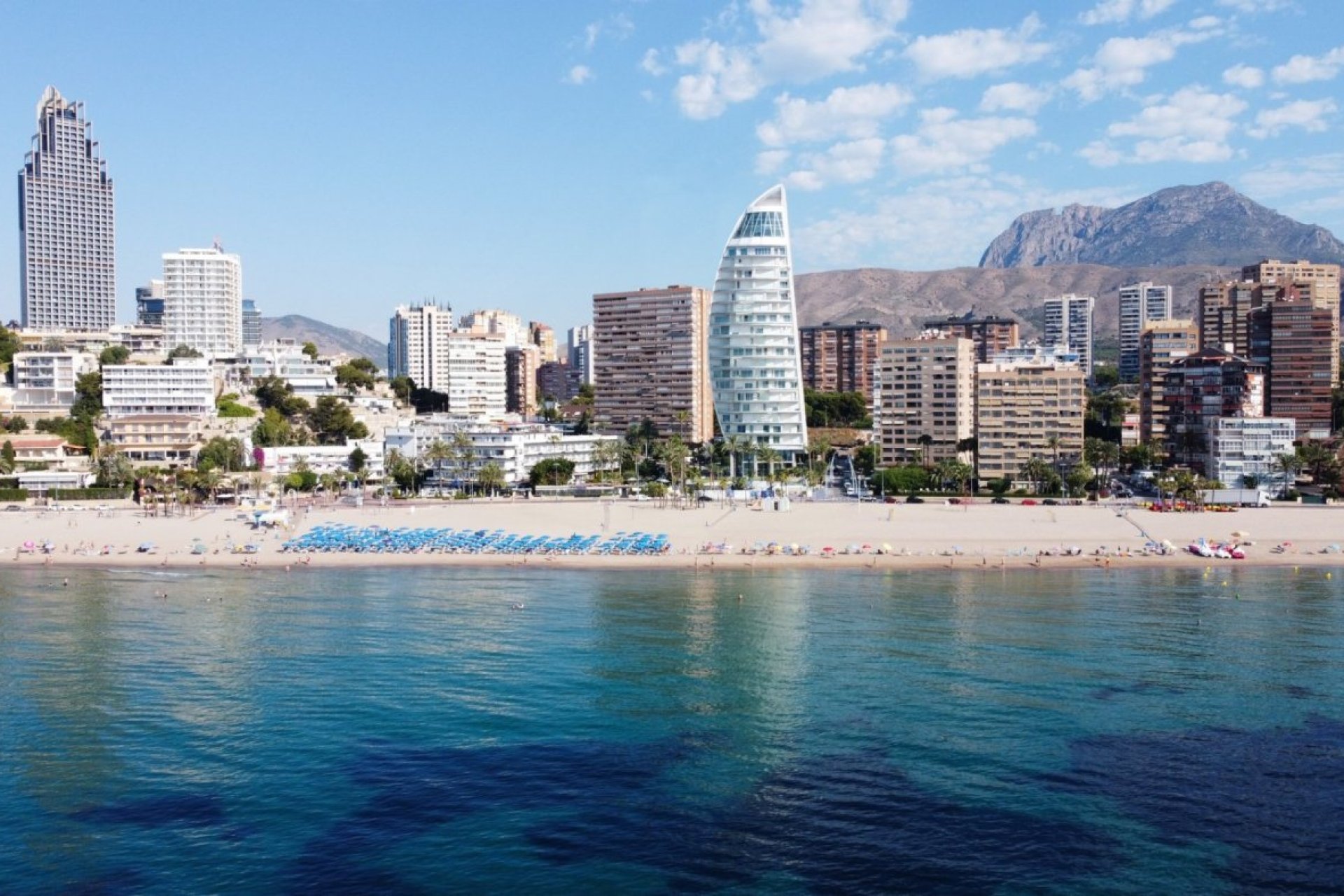 Nowy budynek - Apartment -
Benidorm - Playa Poniente