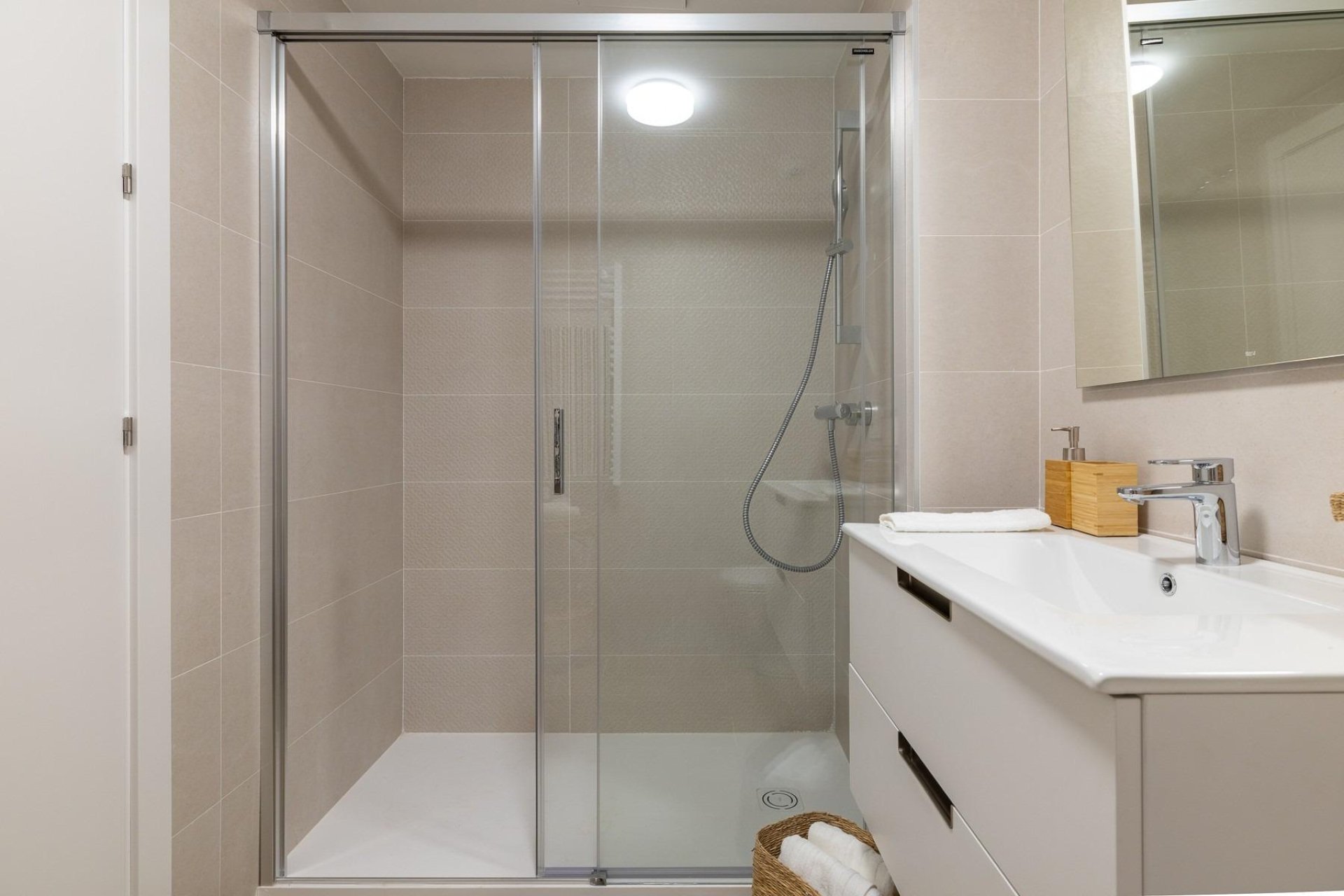 Nowy budynek - Apartment -
Calpe - El Saladar