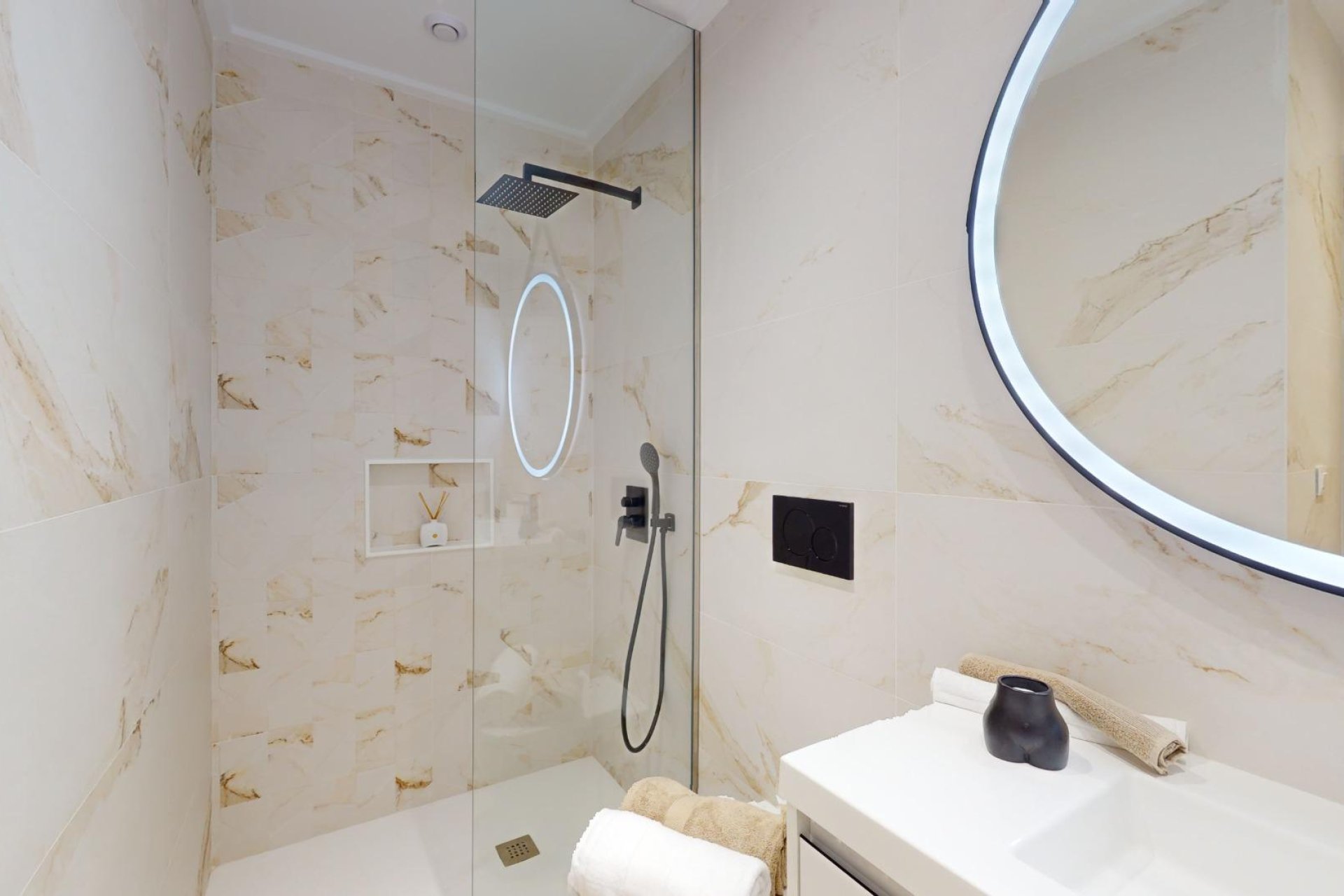 Nowy budynek - Apartment -
Guardamar del Segura - El Raso