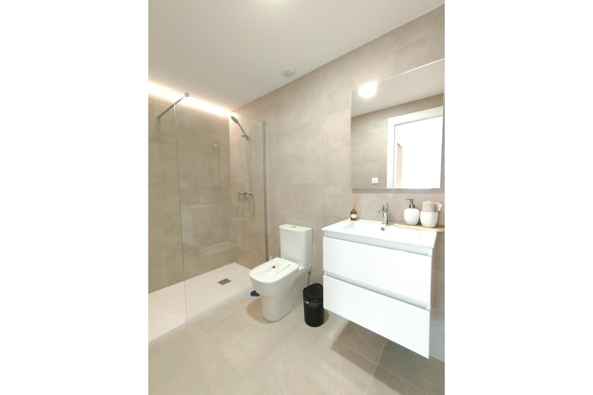Nowy budynek - Apartment -
Monforte del Cid - Alenda Golf