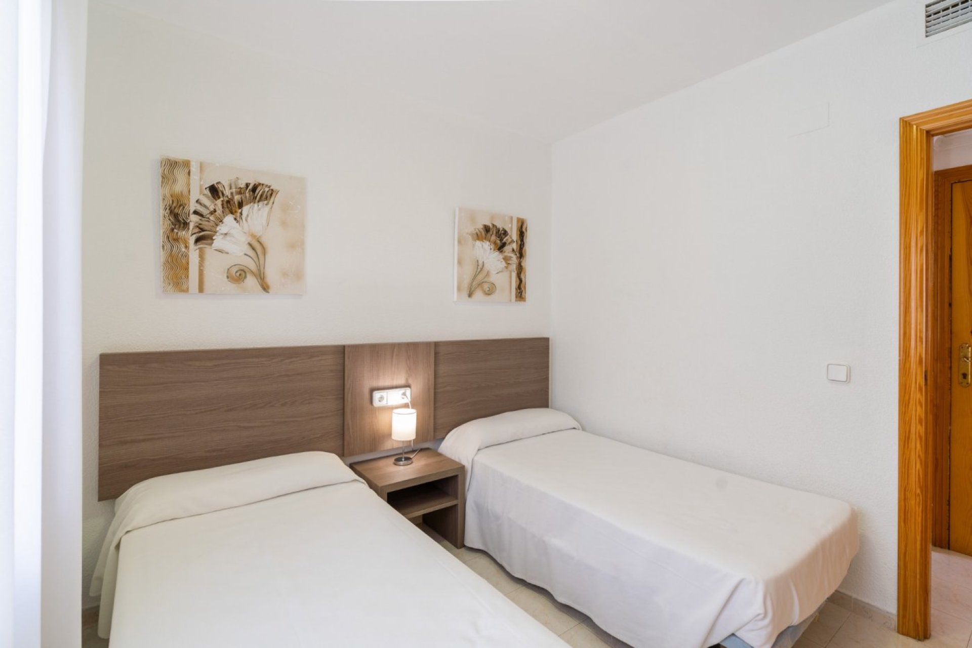 Nowy budynek - Bungalowy -
Calpe - Gran Sol