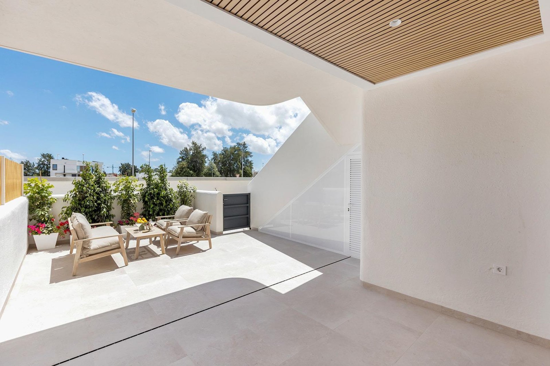 Nowy budynek - Bungalowy -
Dolores - Sector 3