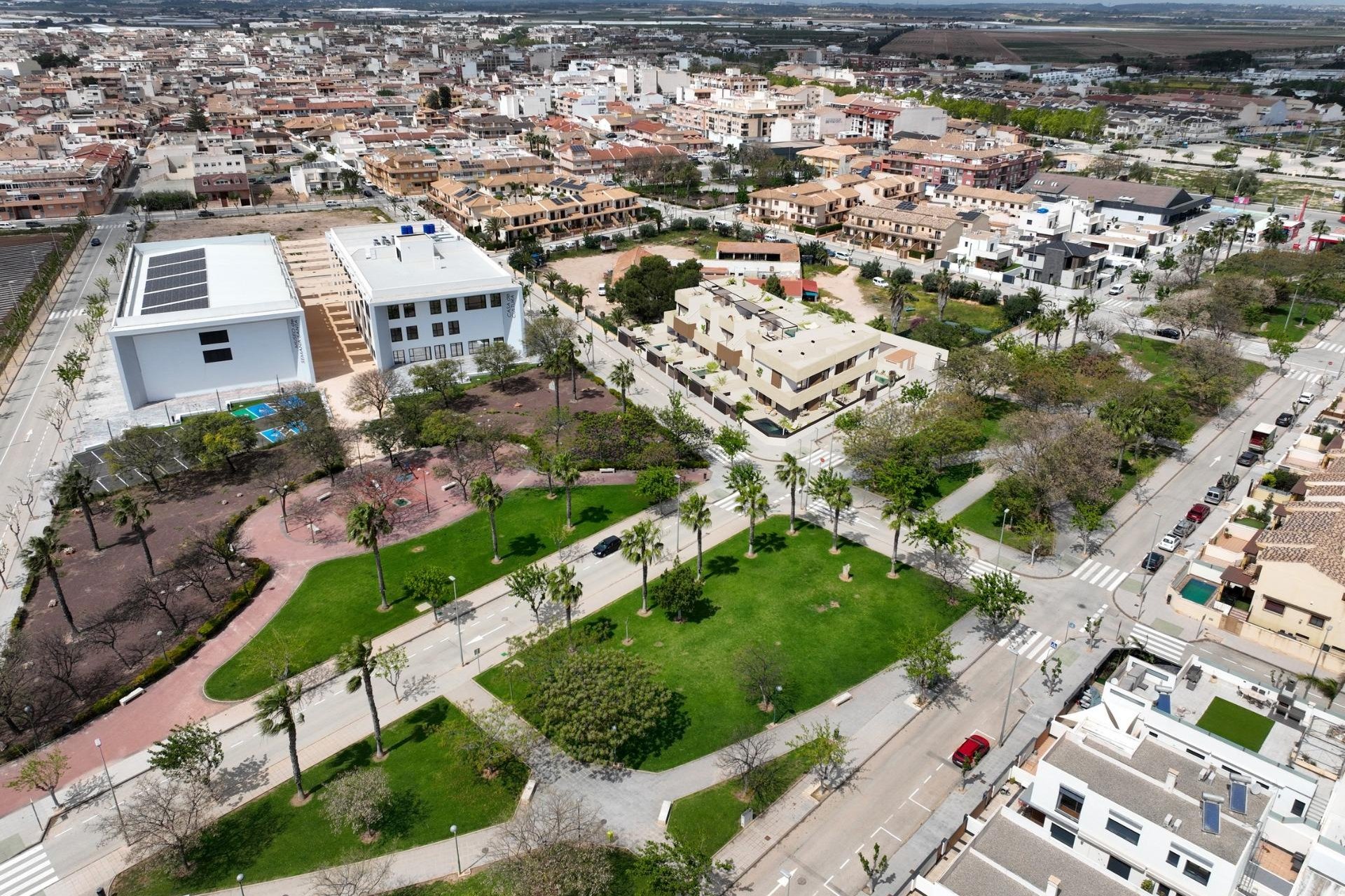 Nowy budynek - Bungalowy -
Pilar de la Horadada - pueblo