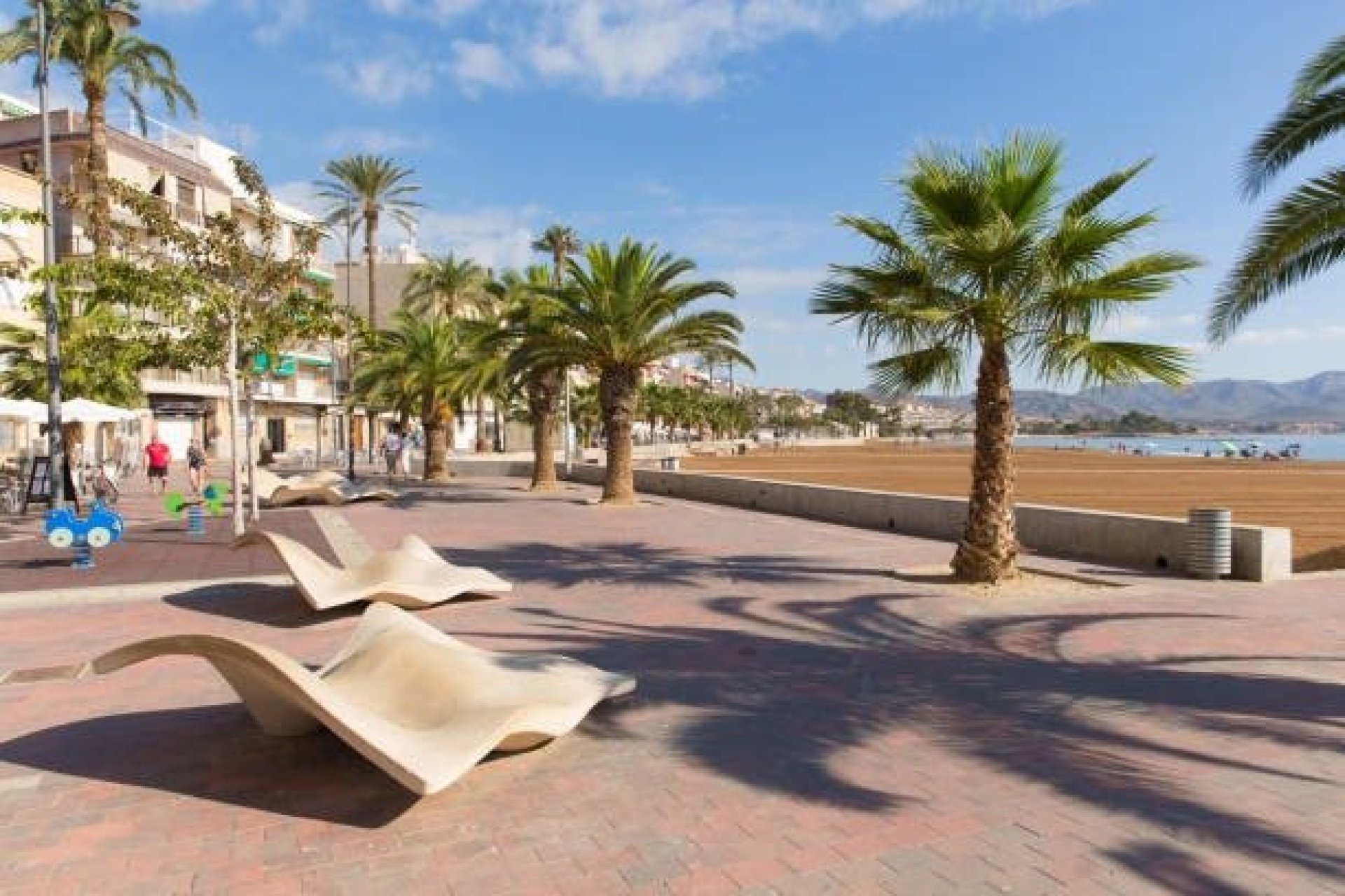 Nowy budynek - Bungalowy -
Puerto de Mazarron - Playa del Alamillo