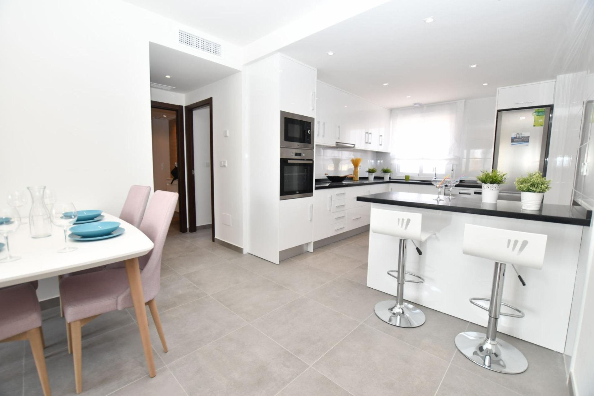 Nowy budynek - Bungalowy -
San Miguel de Salinas - La Cañada