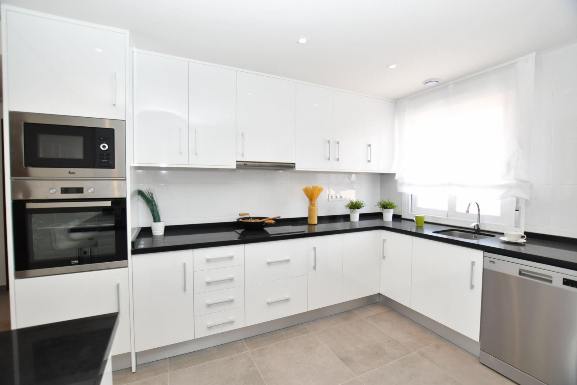 Nowy budynek - Bungalowy -
San Miguel de Salinas - La Cañada