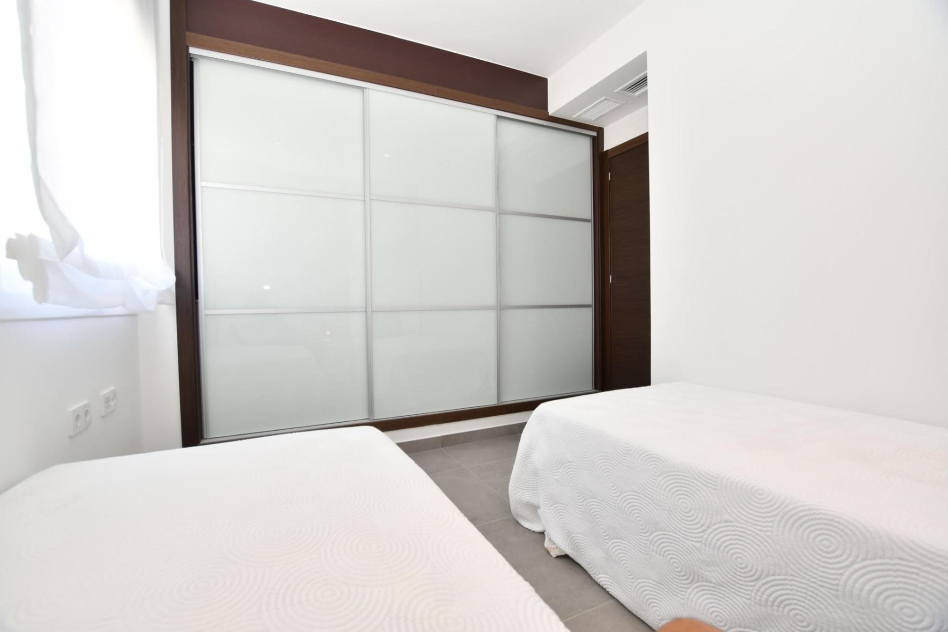 Nowy budynek - Bungalowy -
San Miguel de Salinas - La Cañada