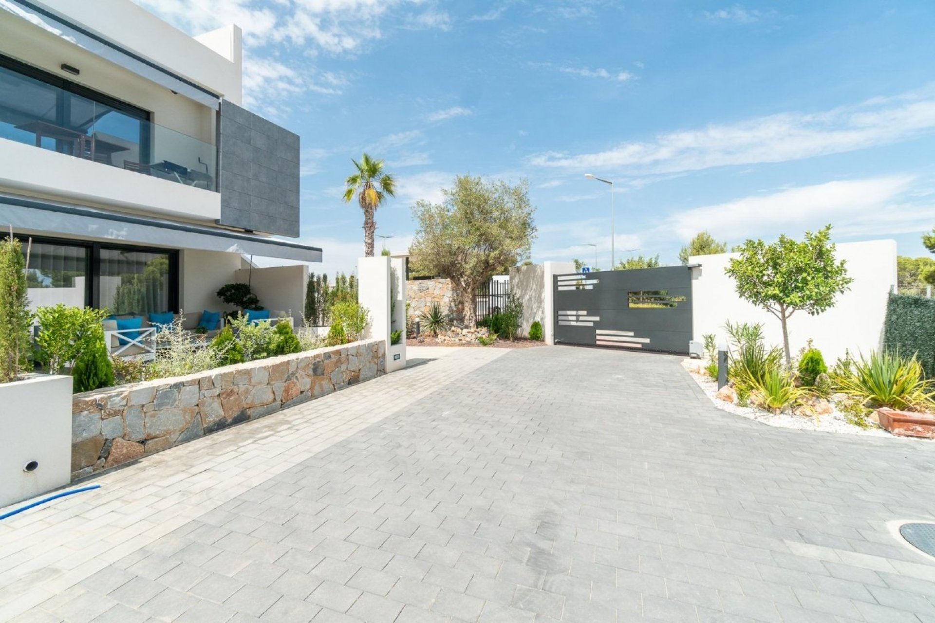 Nowy budynek - Bungalowy -
Torrevieja - Los Balcones