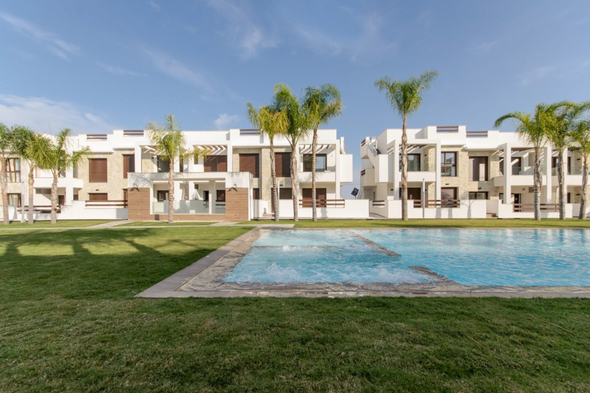 Nowy budynek - Bungalowy -
Torrevieja - Los Balcones