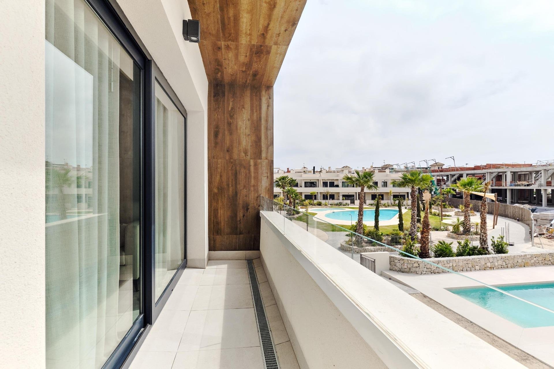 Nowy budynek - Bungalowy -
Torrevieja - Villa Amalia