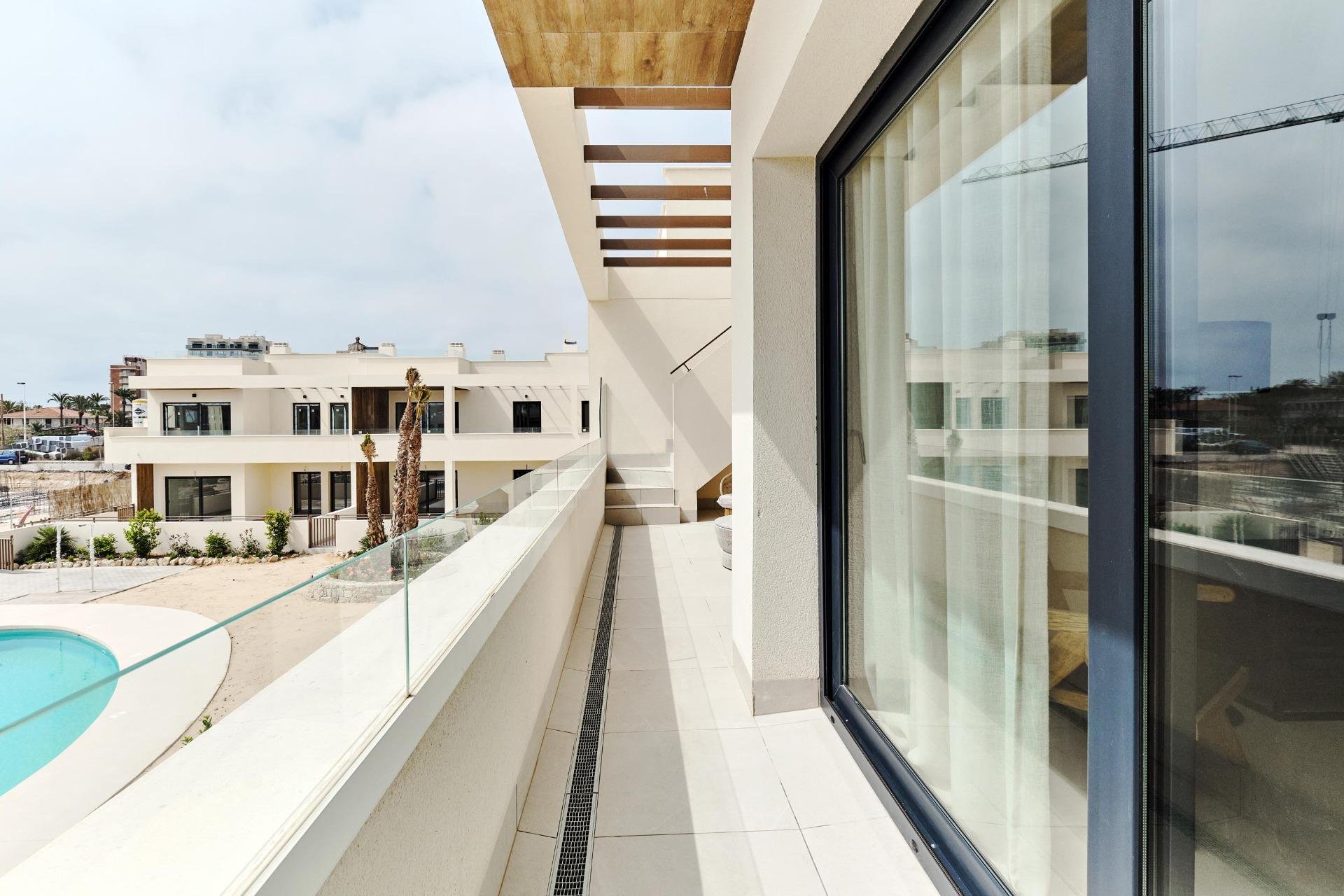 Nowy budynek - Bungalowy -
Torrevieja - Villa Amalia