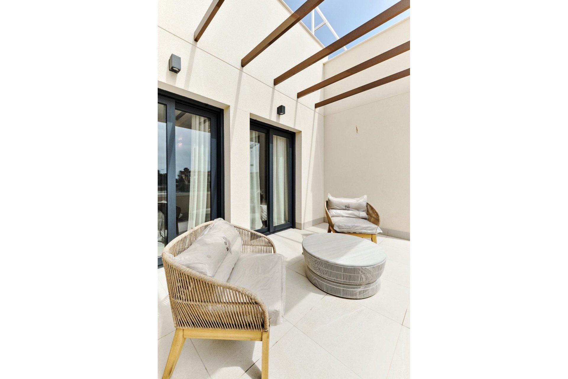 Nowy budynek - Bungalowy -
Torrevieja - Villa Amalia