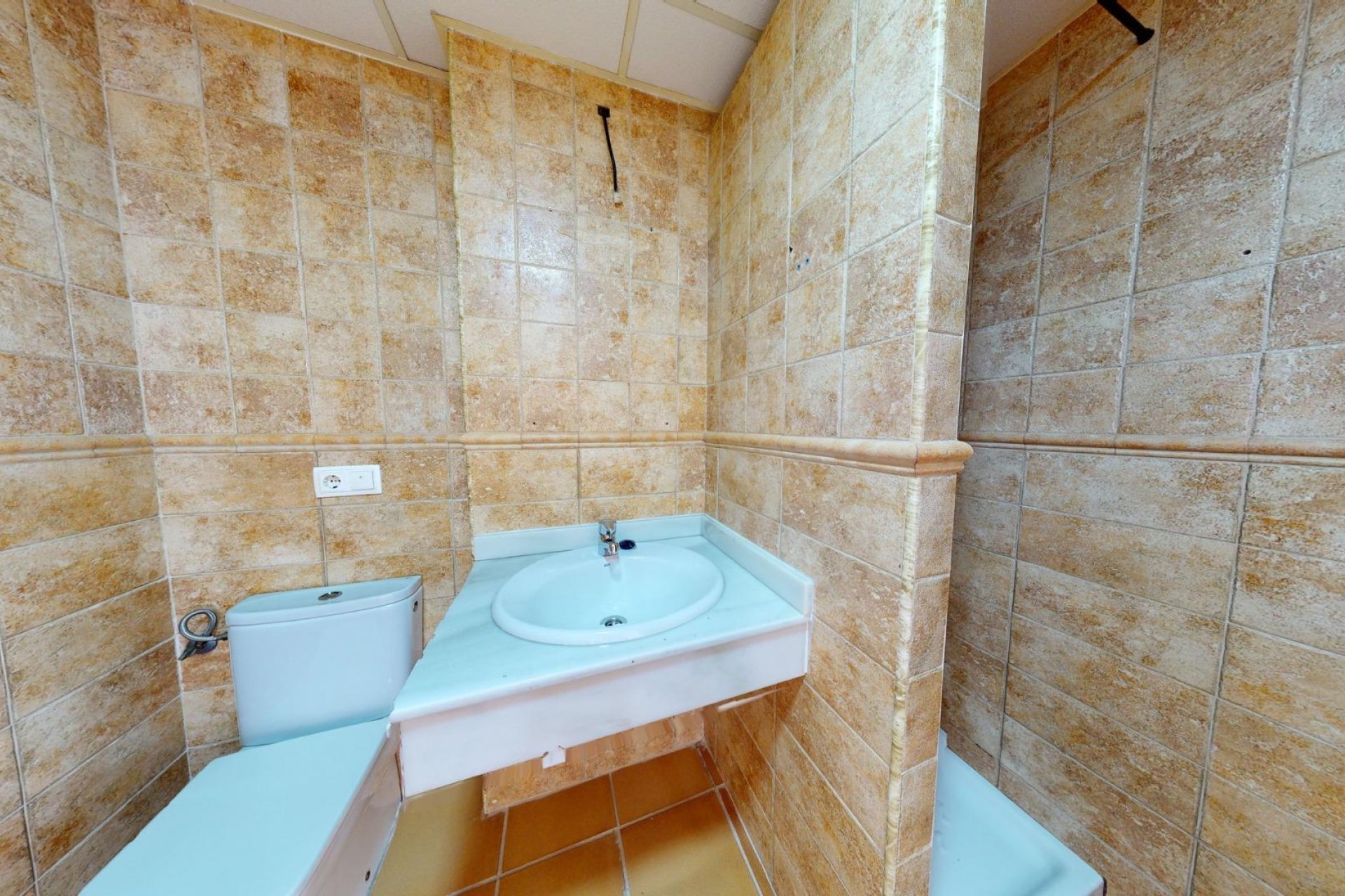 Nowy budynek - Daszek -
Archena - Villanueva del Rio Segura