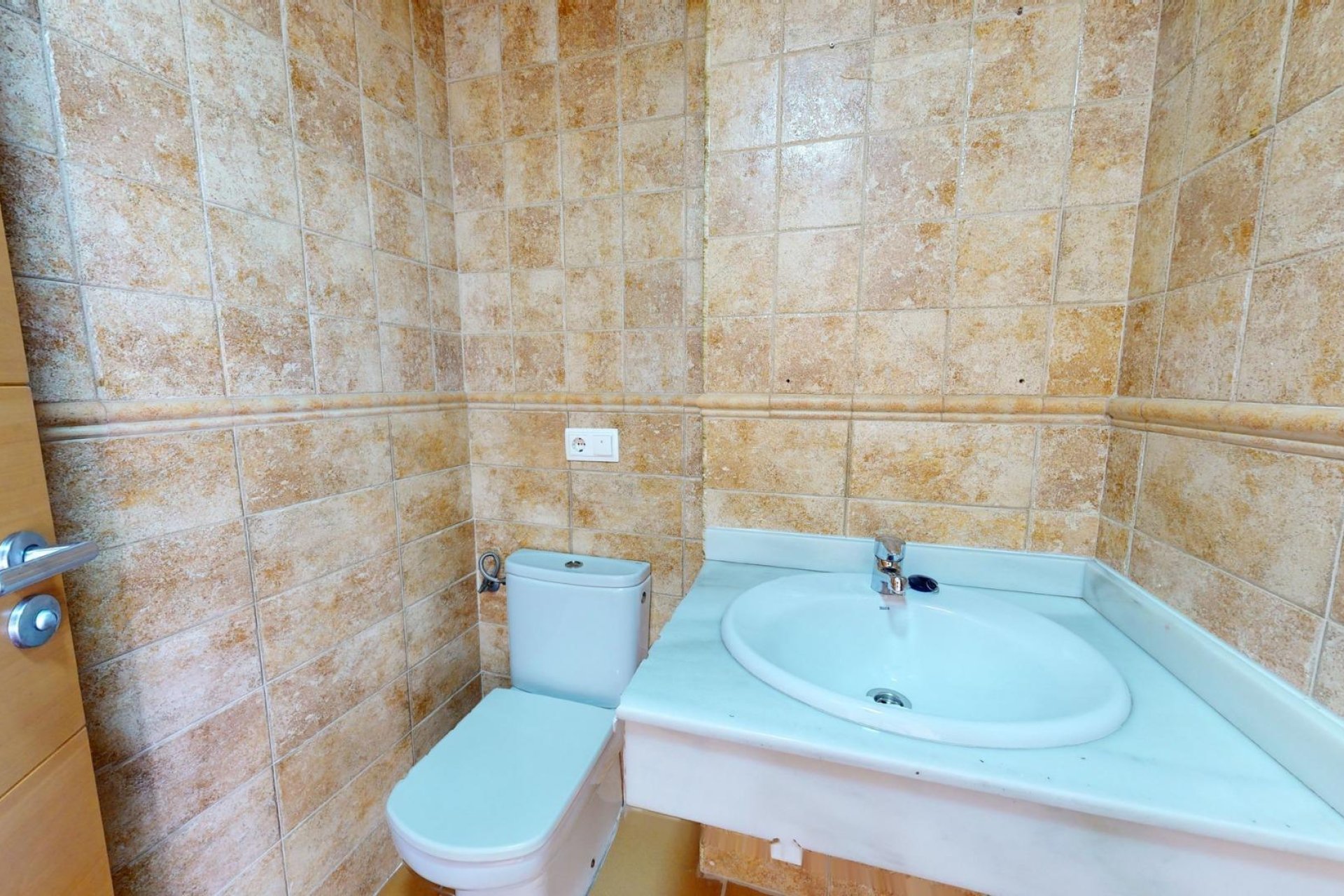 Nowy budynek - Daszek -
Archena - Villanueva del Rio Segura