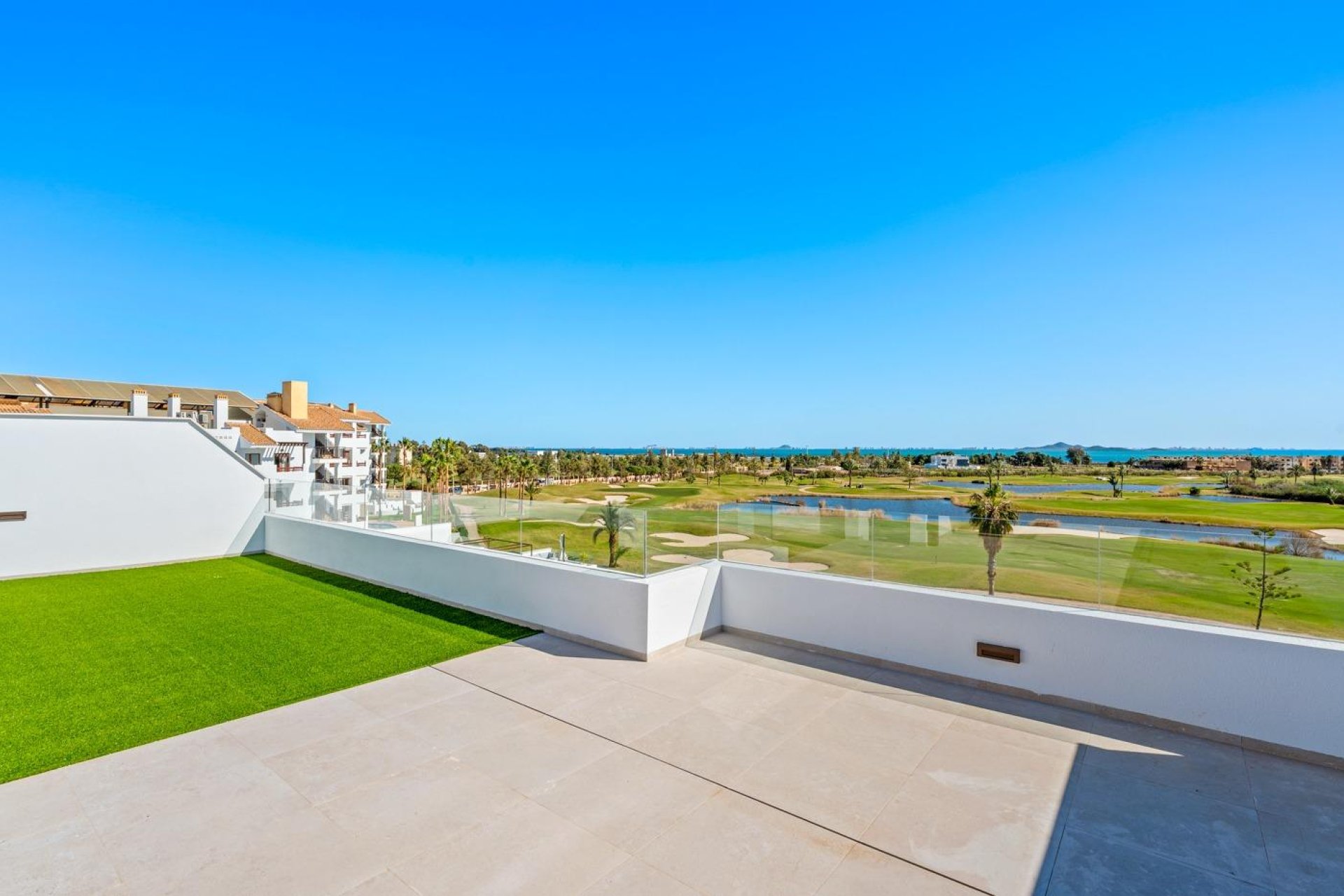 Nowy budynek - Daszek -
Los Alcazares - Serena Golf