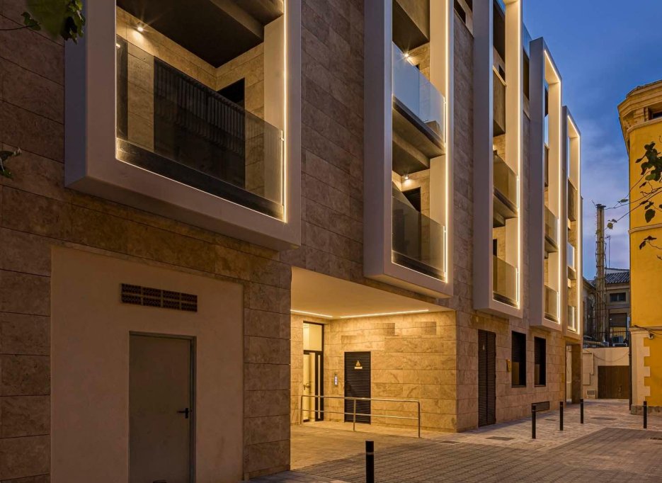 Nowy budynek - Daszek -
Murcia - Centro