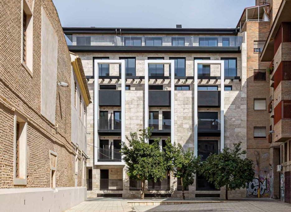 Nowy budynek - Daszek -
Murcia - Centro