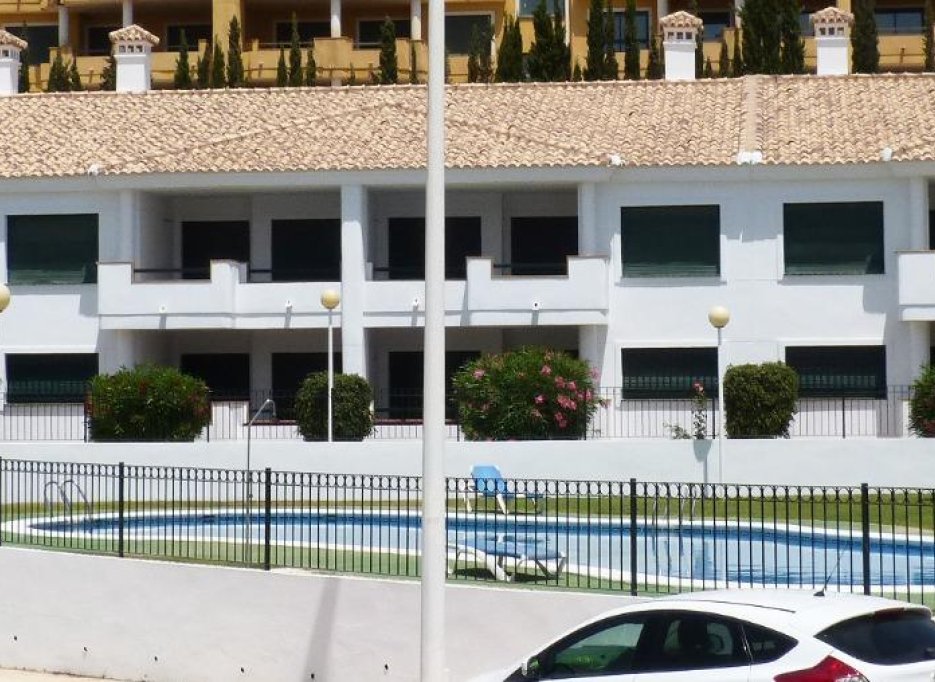 Nowy budynek - Daszek -
Orihuela Costa - Lomas de Campoamor