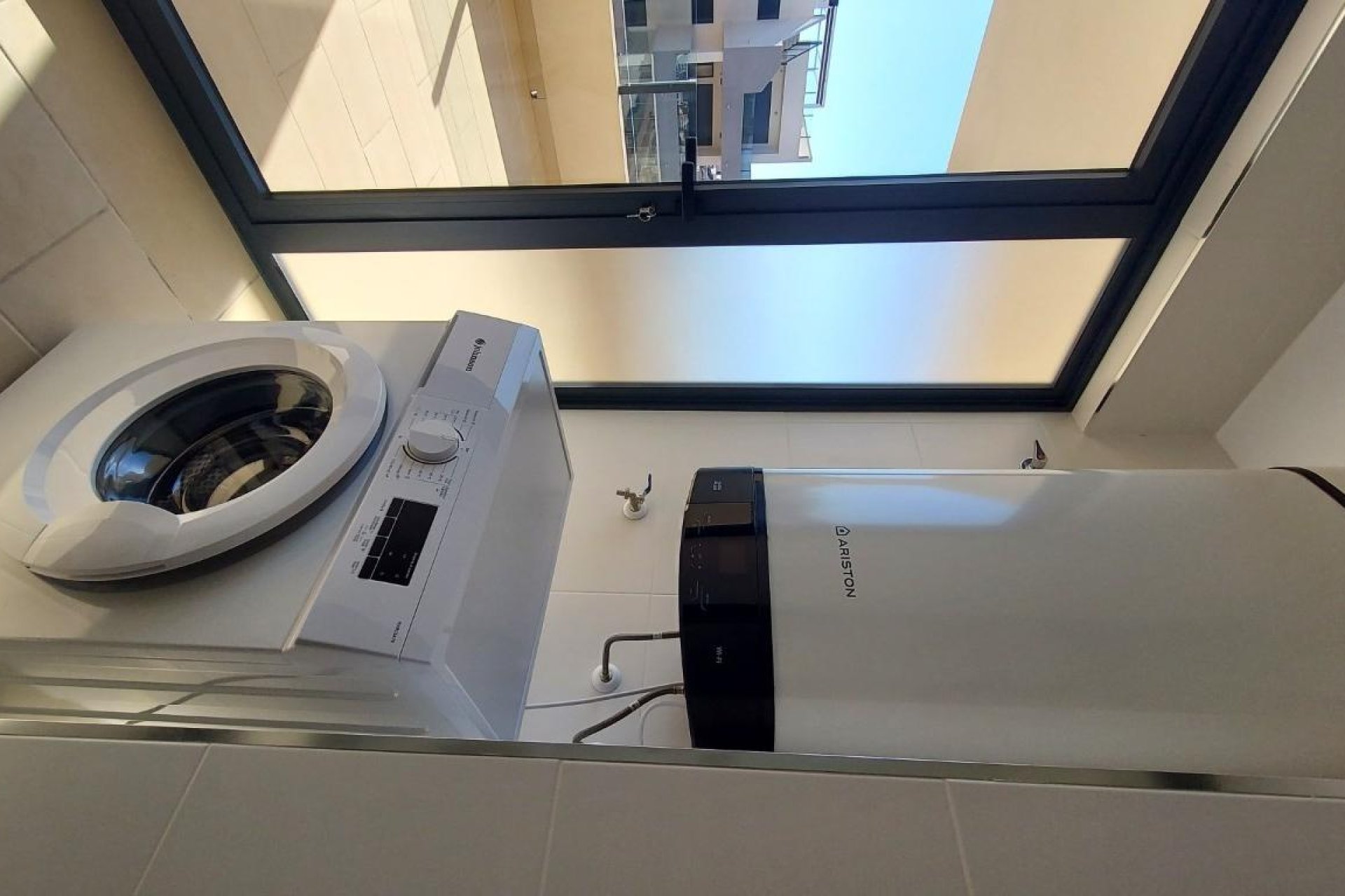 Nowy budynek - Daszek -
San Miguel de Salinas - Pueblo