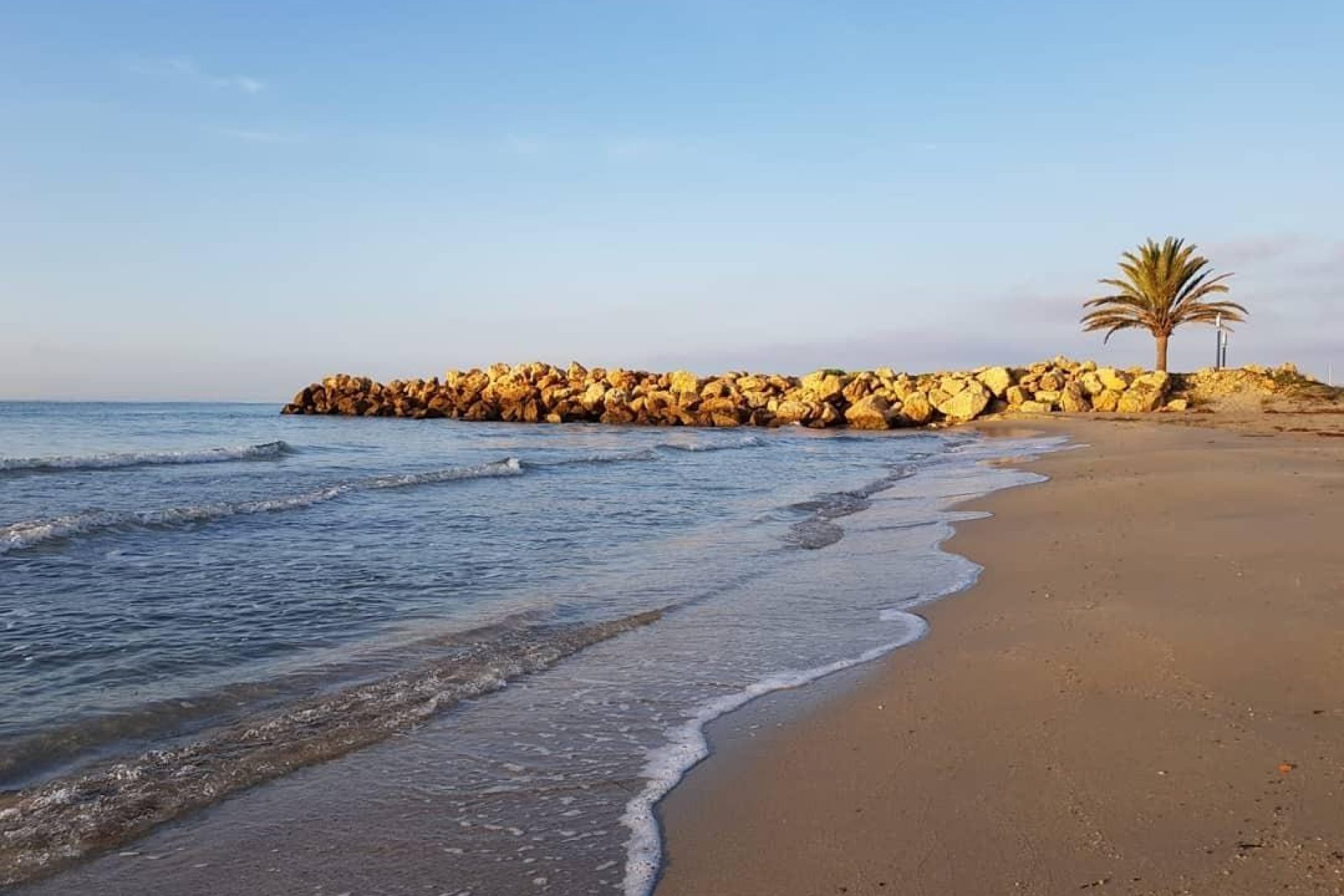 Nowy budynek - Daszek -
Santa Pola - Playa Tamarit