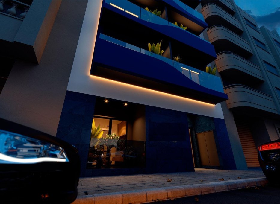 Nowy budynek - Daszek -
Torrevieja - Playa del Acequión