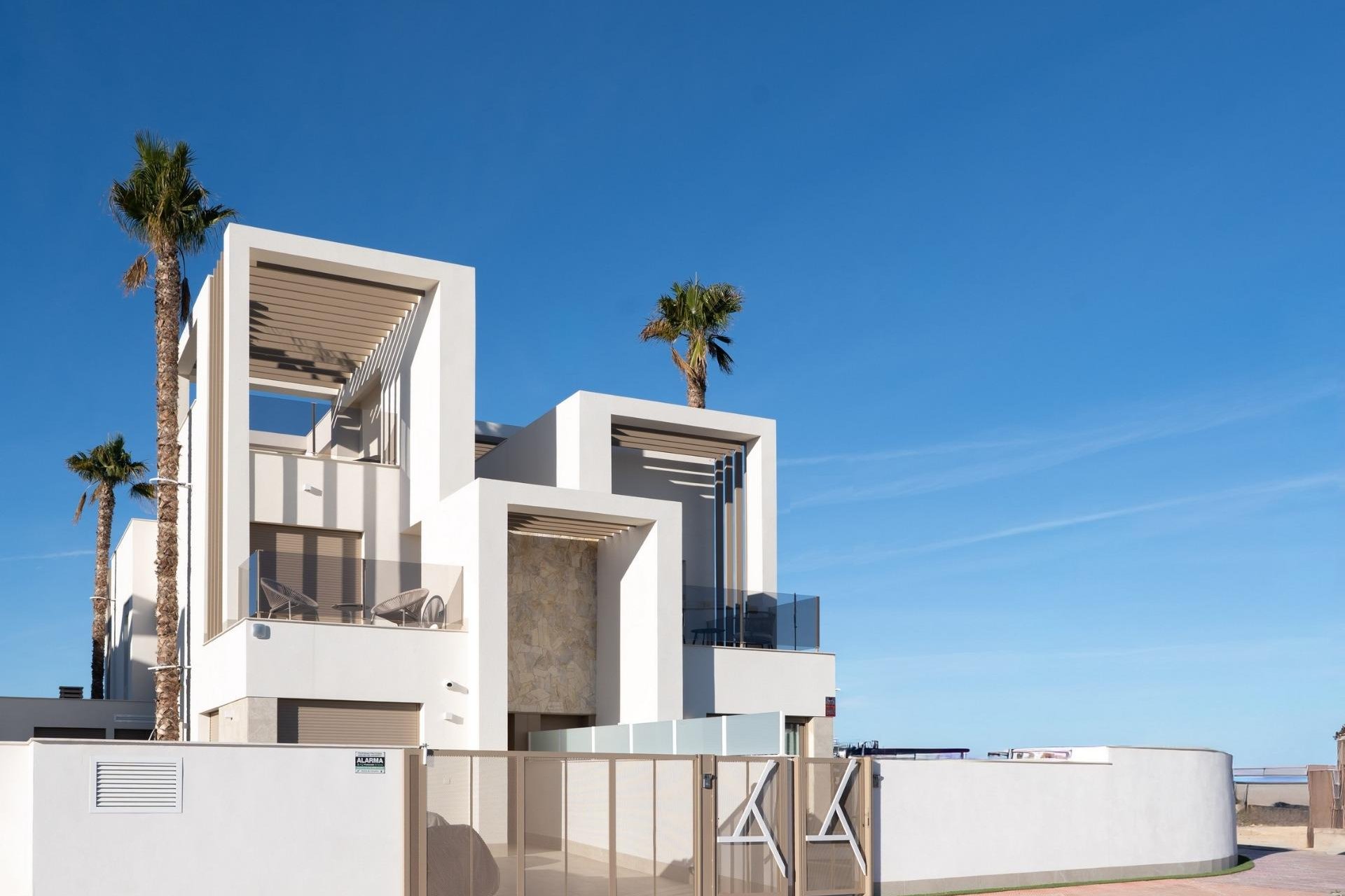 Nowy budynek - Quad House -
Los Alcazares - Serena Golf