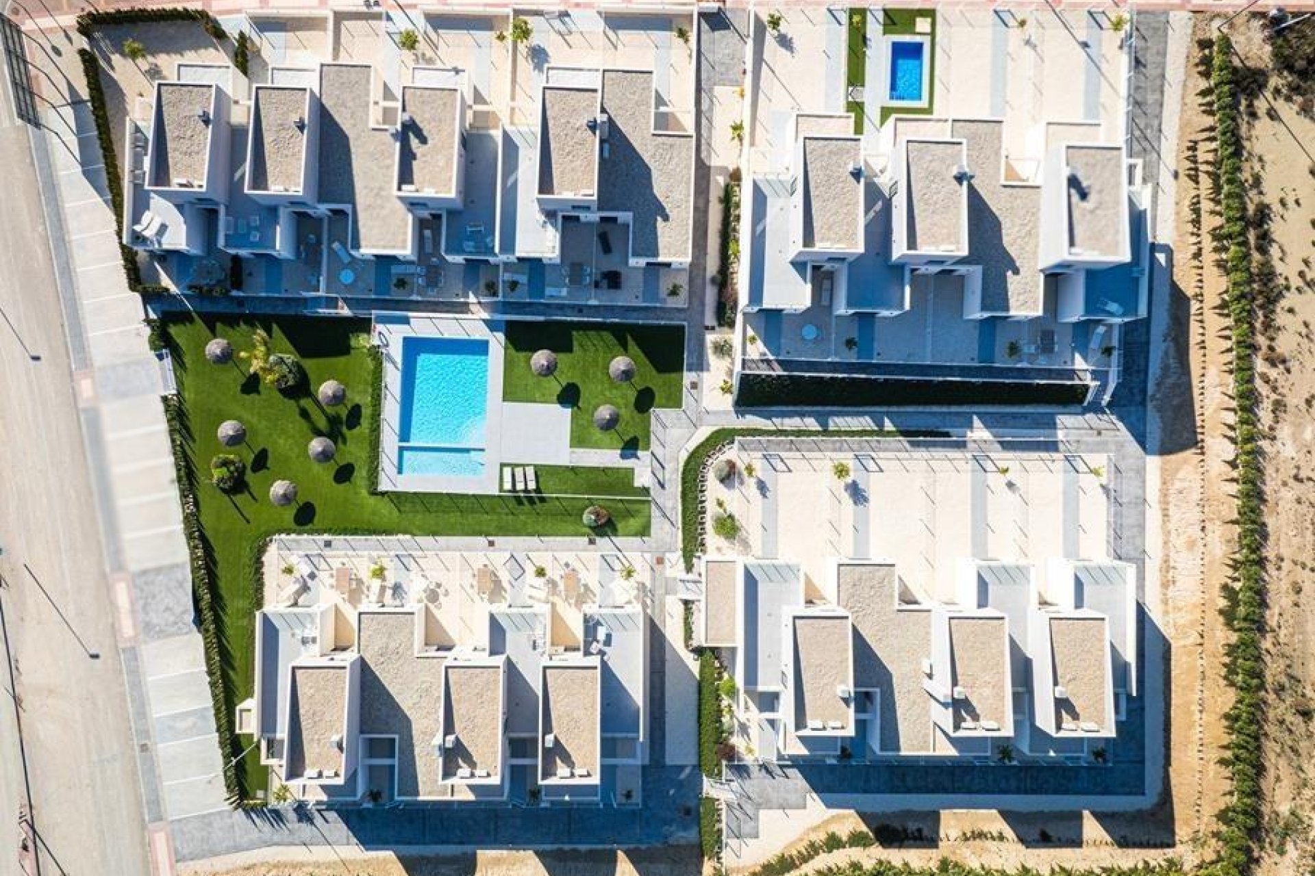 Nowy budynek - Town House -
Banos y Mendigo - Altaona Golf