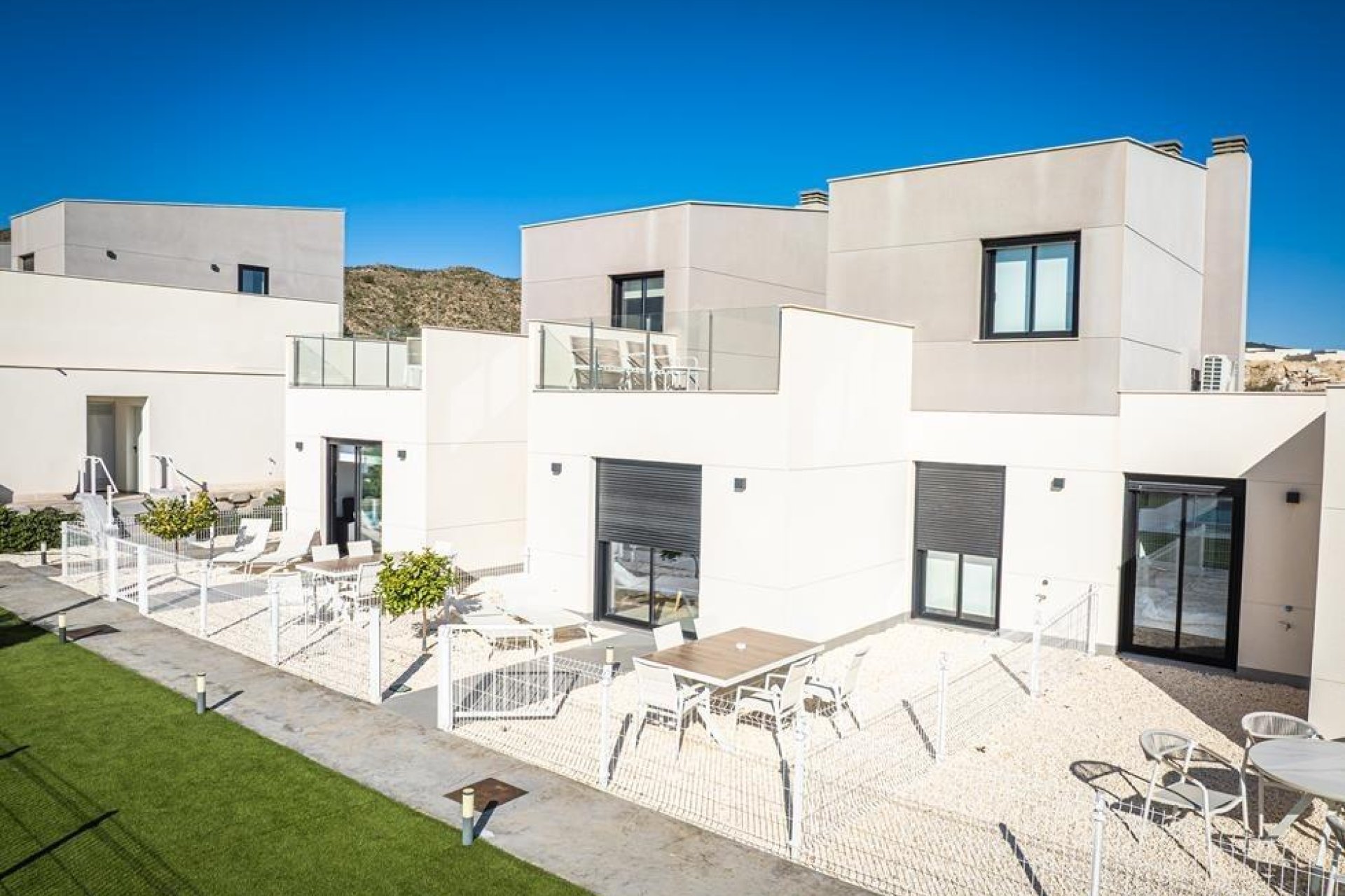 Nowy budynek - Town House -
Banos y Mendigo - Altaona Golf