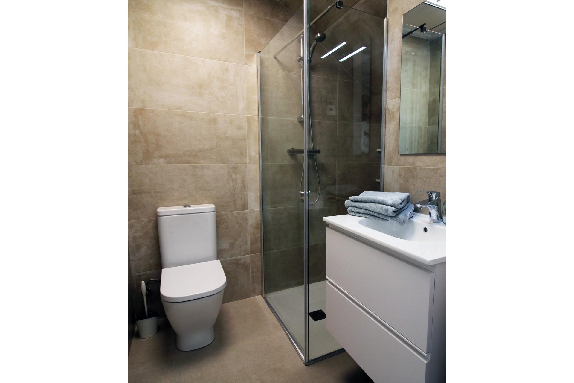 Nowy budynek - Town House -
Pilar de la Horadada - El Pilar de la Horadada