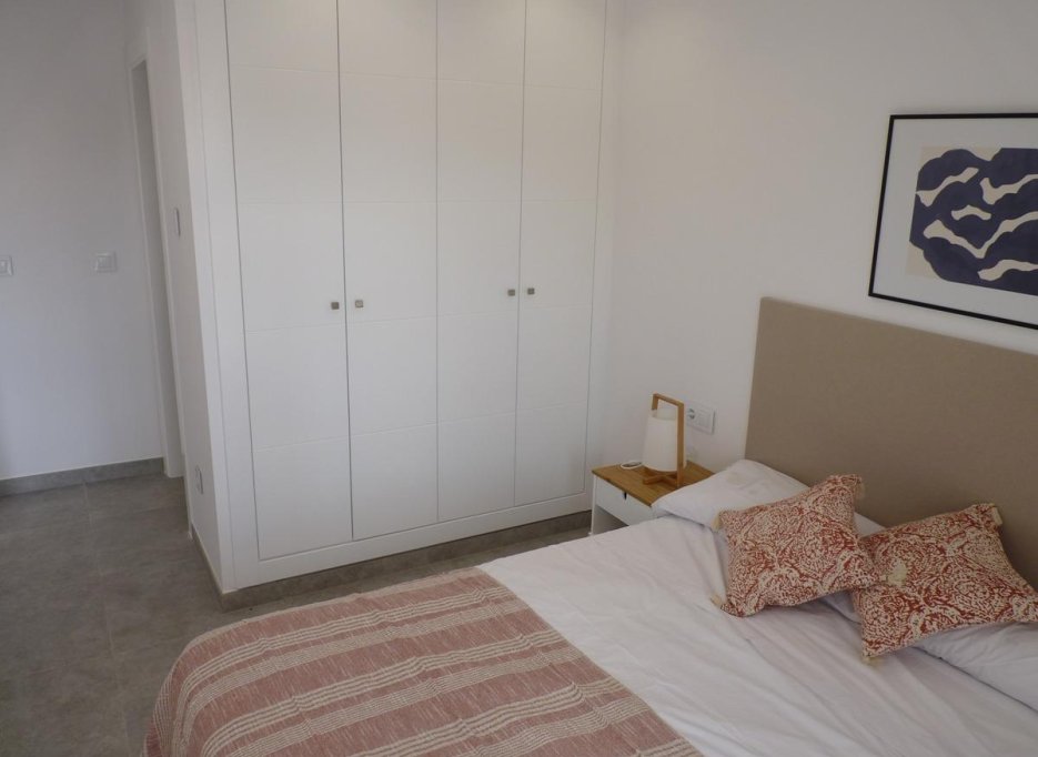 Nowy budynek - Town House -
Pilar de la Horadada