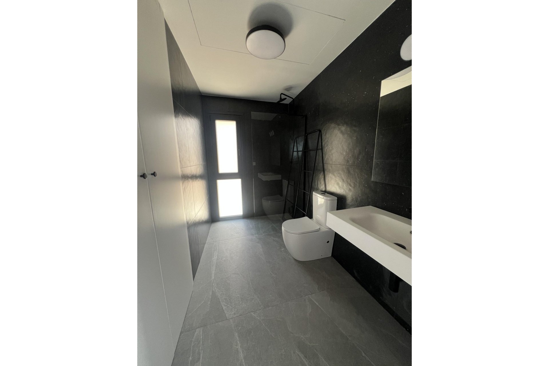 Nowy budynek - Town House -
Polop - PAU1