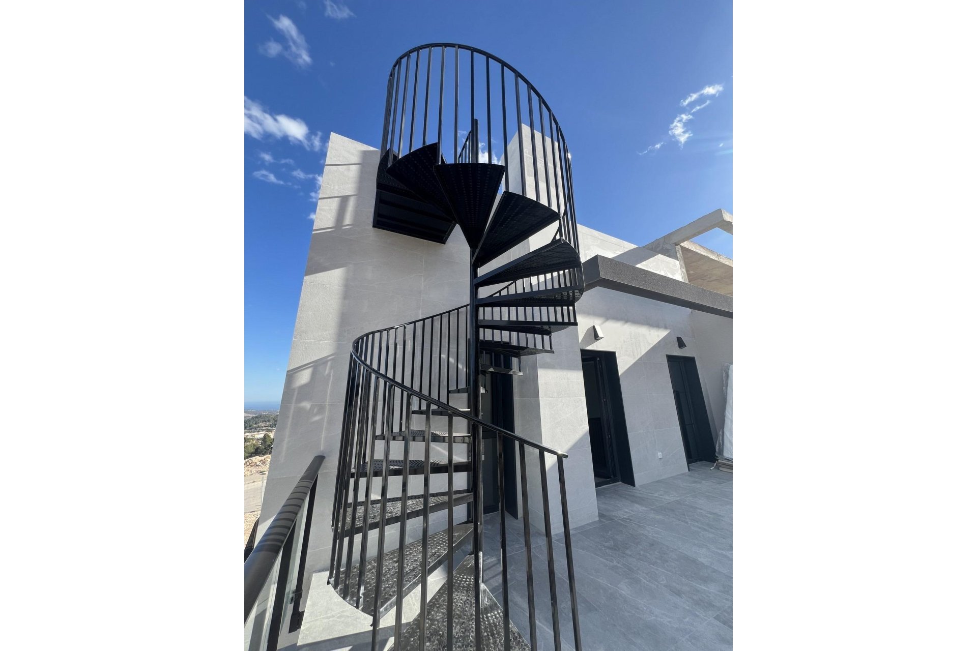 Nowy budynek - Town House -
Polop - PAU1