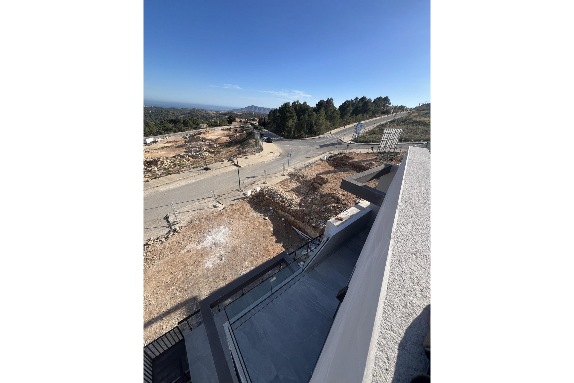 Nowy budynek - Town House -
Polop - PAU1