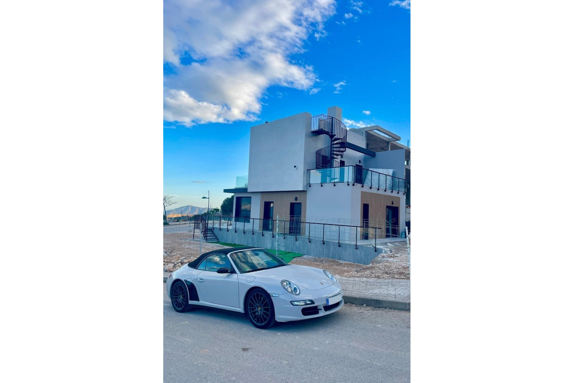 Nowy budynek - Town House -
Polop - PAU1