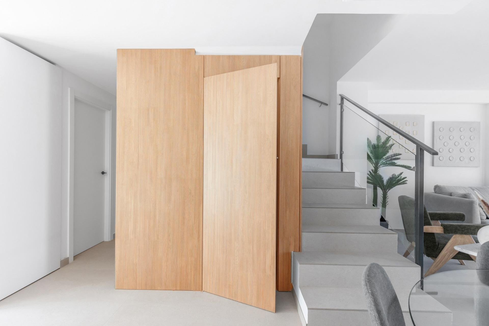 Nowy budynek - Town House -
Rafal - pueblo