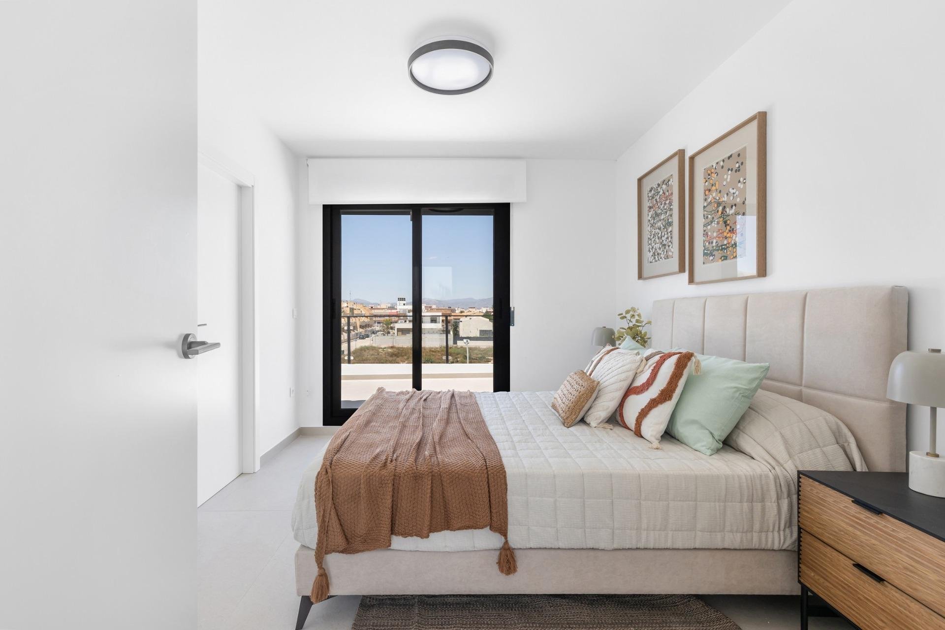 Nowy budynek - Town House -
Rafal - pueblo