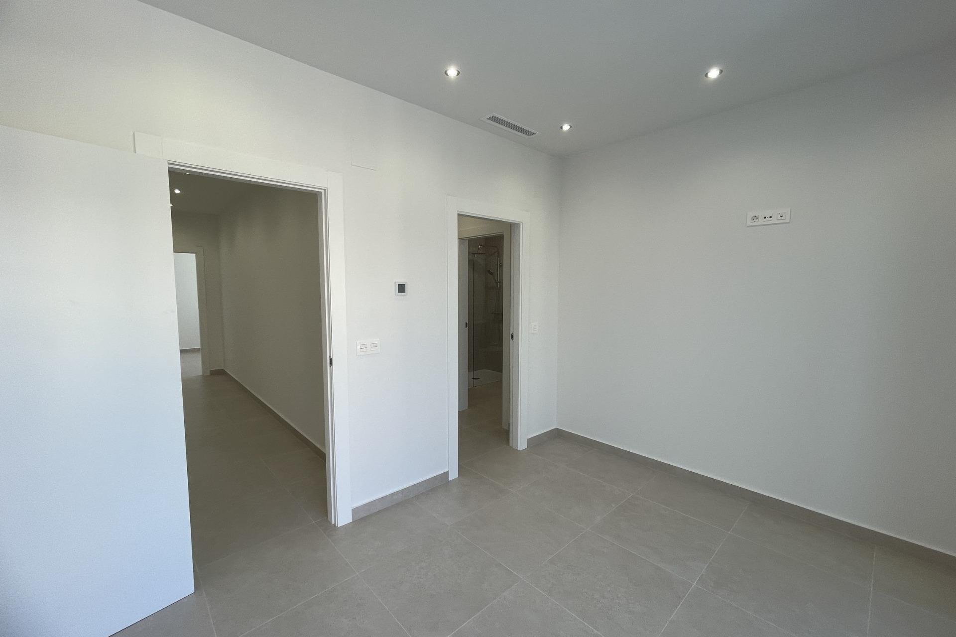 Nowy budynek - Villa -
Almoradí - Heredades