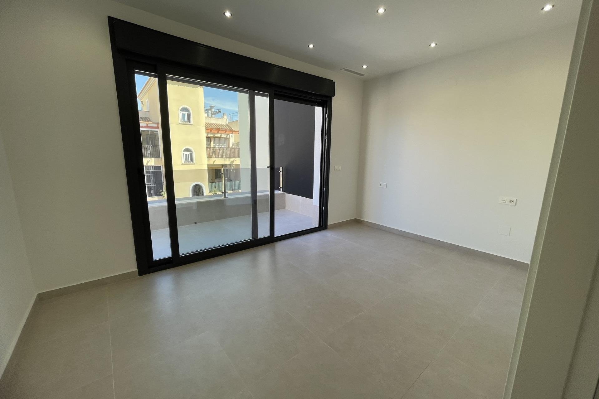 Nowy budynek - Villa -
Almoradí - Heredades