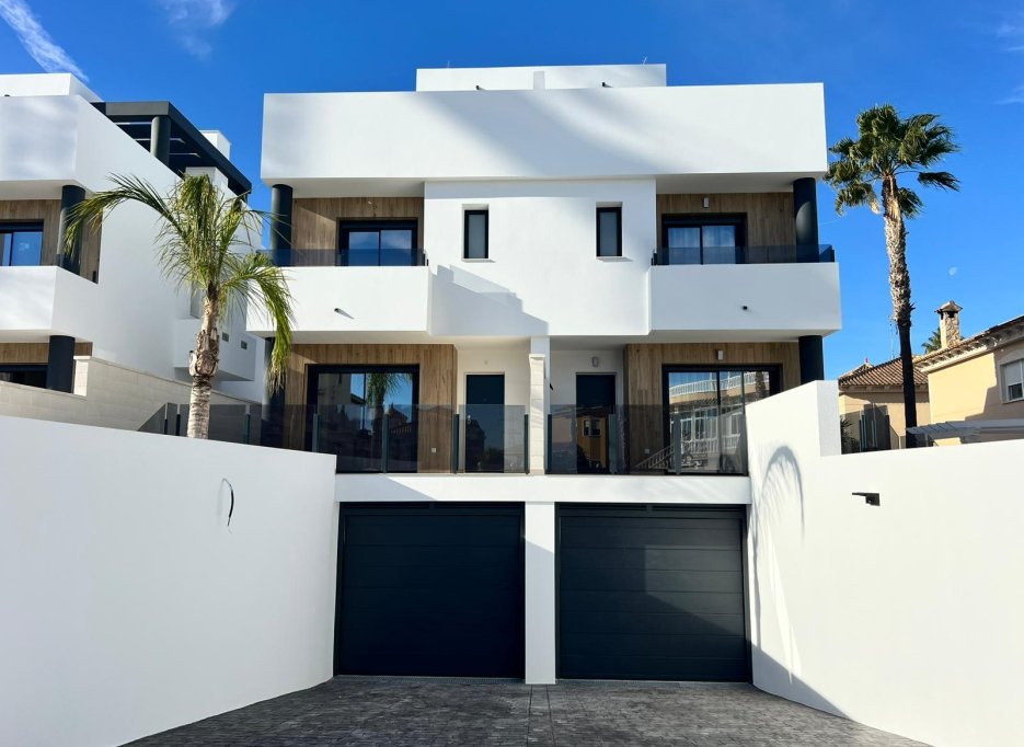 Nowy budynek - Villa -
Benferri - Benfis Park