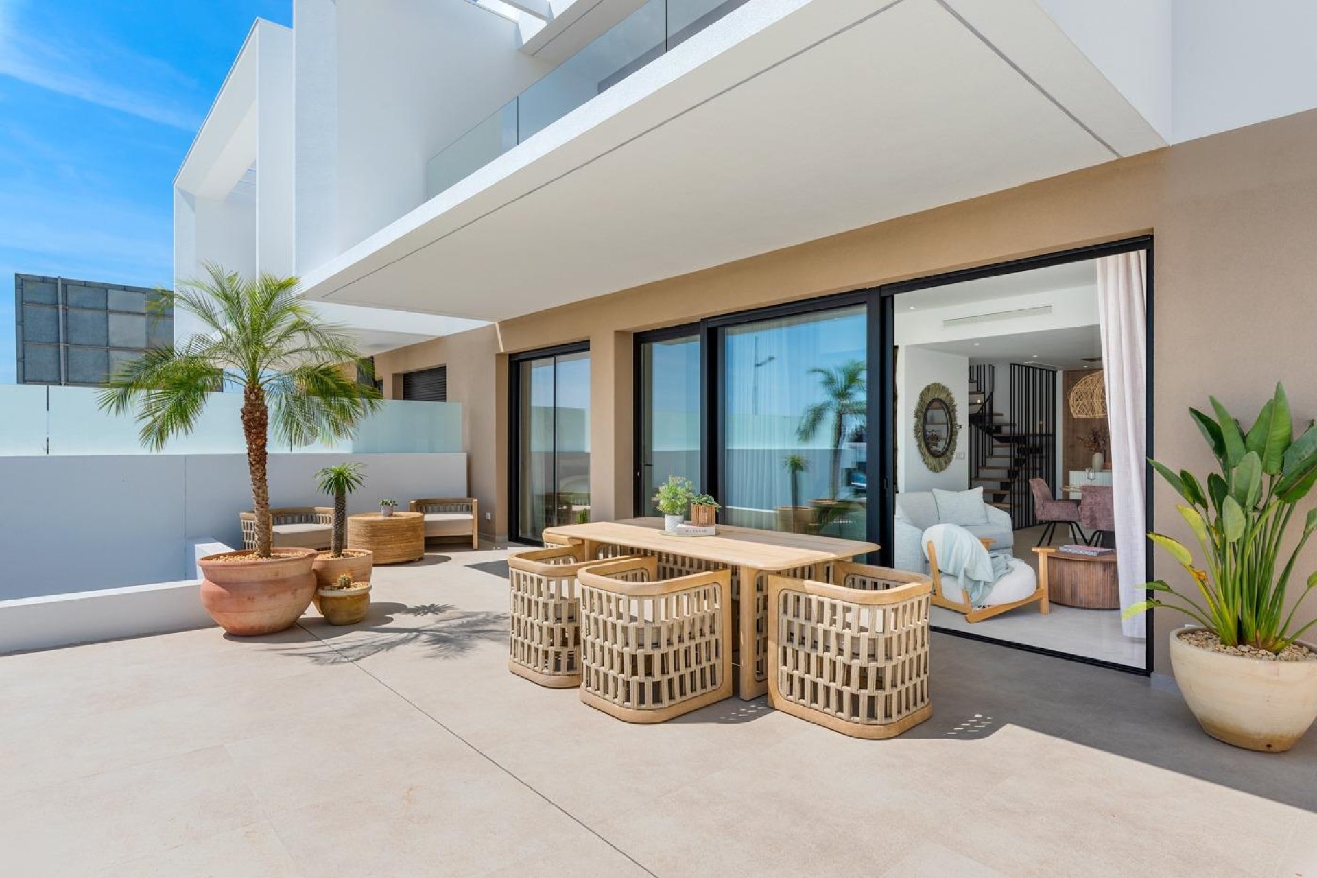 Nowy budynek - Villa -
Dolores - Sector 3