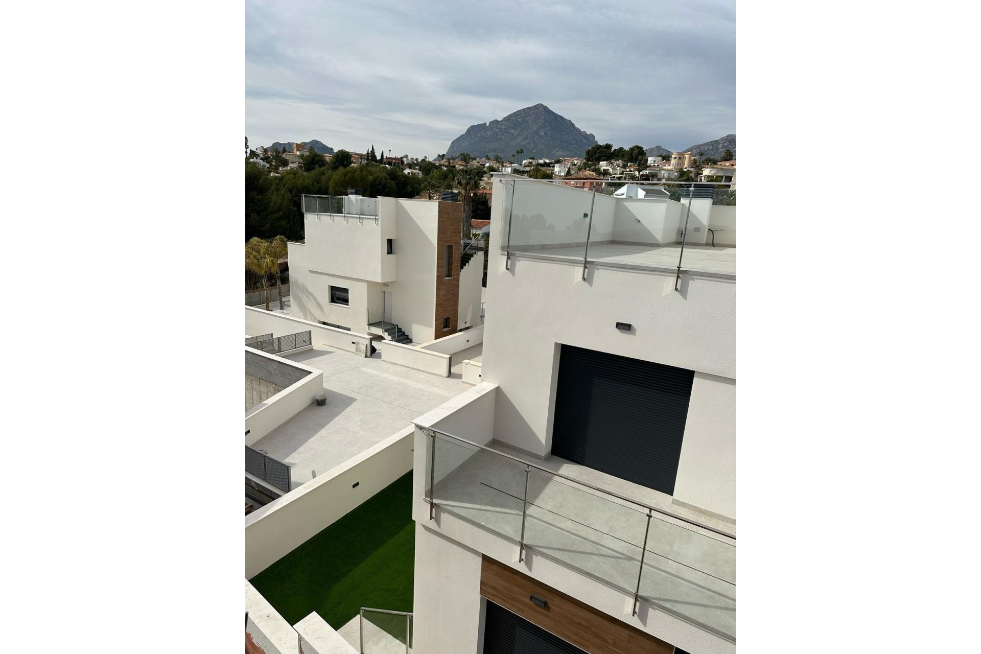 Nowy budynek - Villa -
La Nucía - Urb. Don Mar
