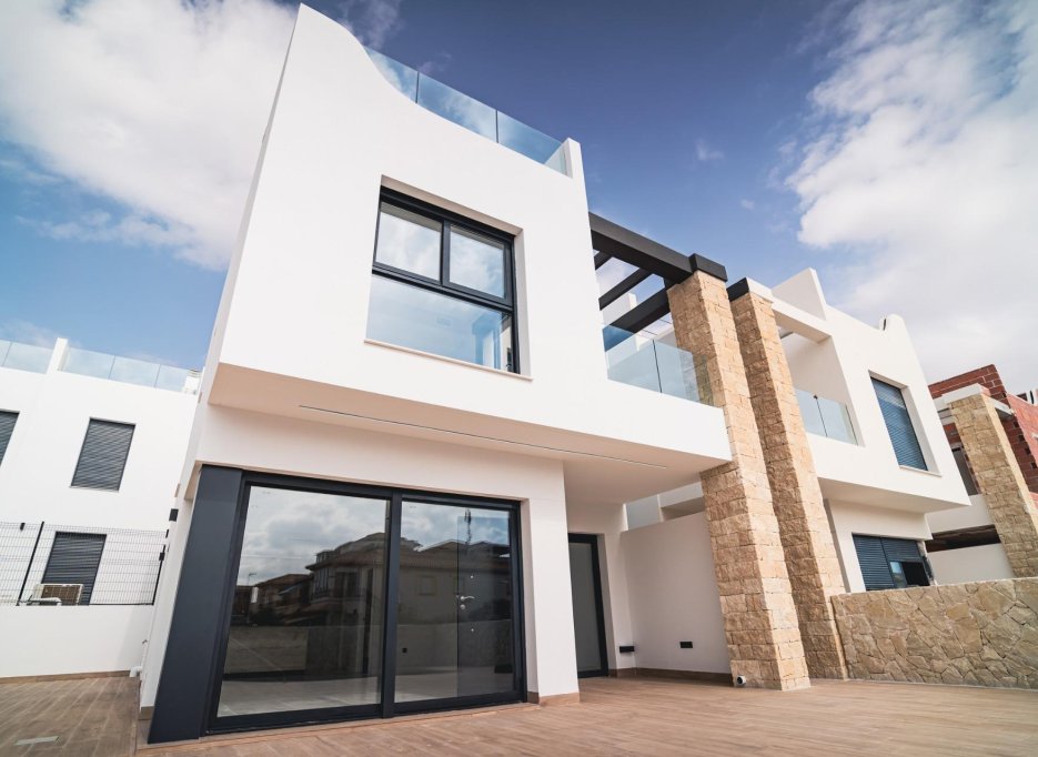 Nowy budynek - Villa -
Orihuela Costa - Punta Prima