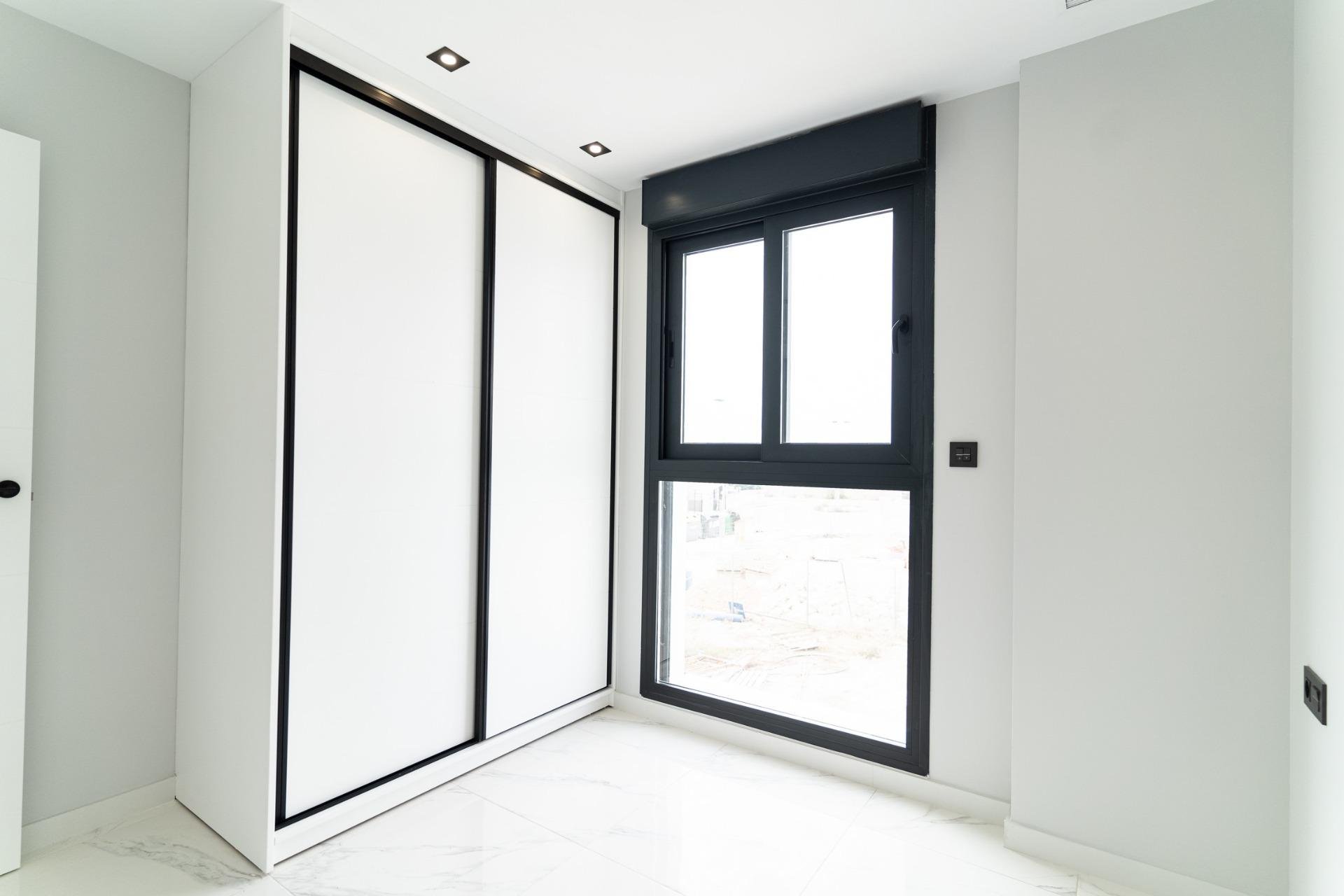 Nowy budynek - Villa -
Orihuela Costa - Punta Prima