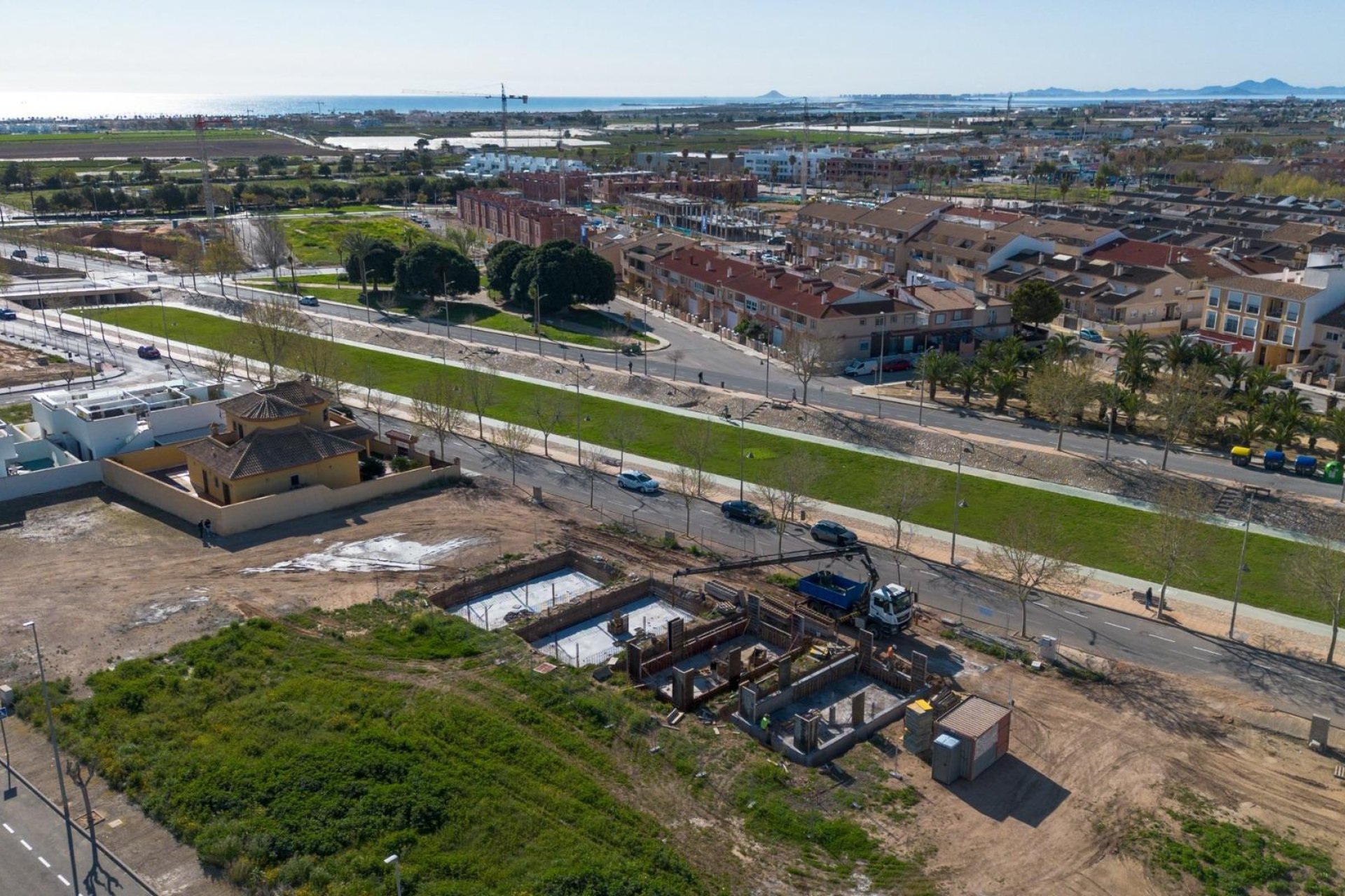 Nowy budynek - Villa -
Pilar de la Horadada - pueblo