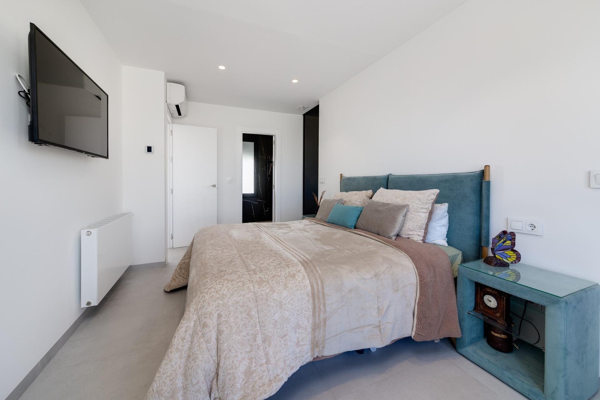 Nowy budynek - Villa -
Pilar de la Horadada - Roda Golf
