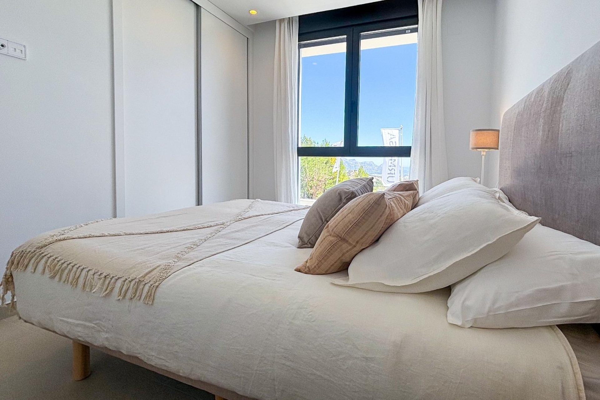 Nowy budynek - Villa -
Polop - PAU 1