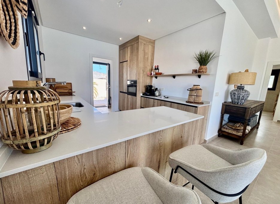 Nowy budynek - Villa -
Rafal - polideportivo